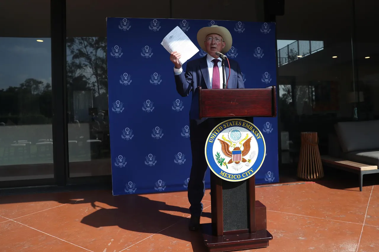 KEN SALAZAR 64595