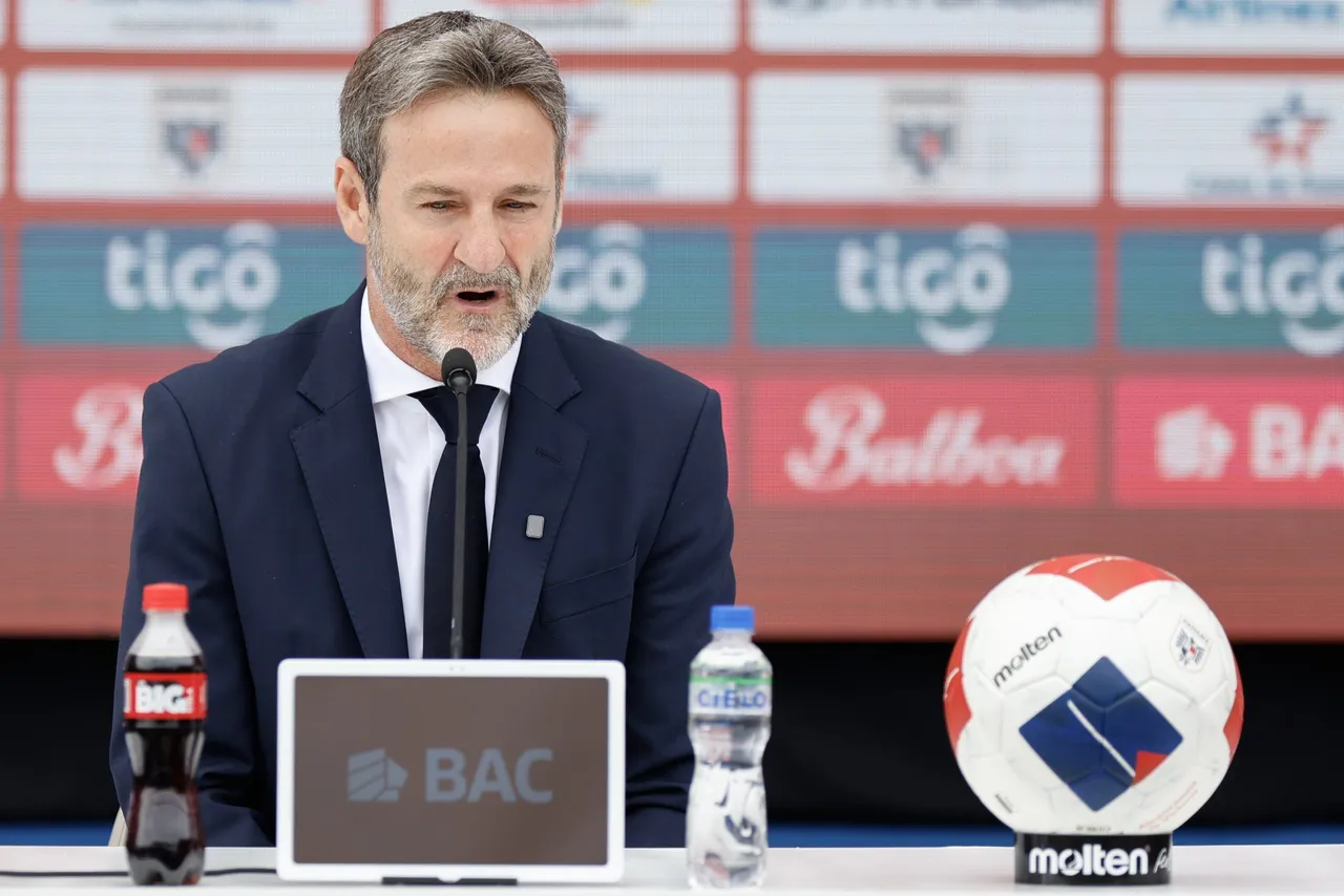 El regreso del histórico centrocampista Alberto 'Negrito' Quintero marcó este martes la presentación de la lista de 26 jugadores convocados por Thomas Christiansen para representar a Panamá