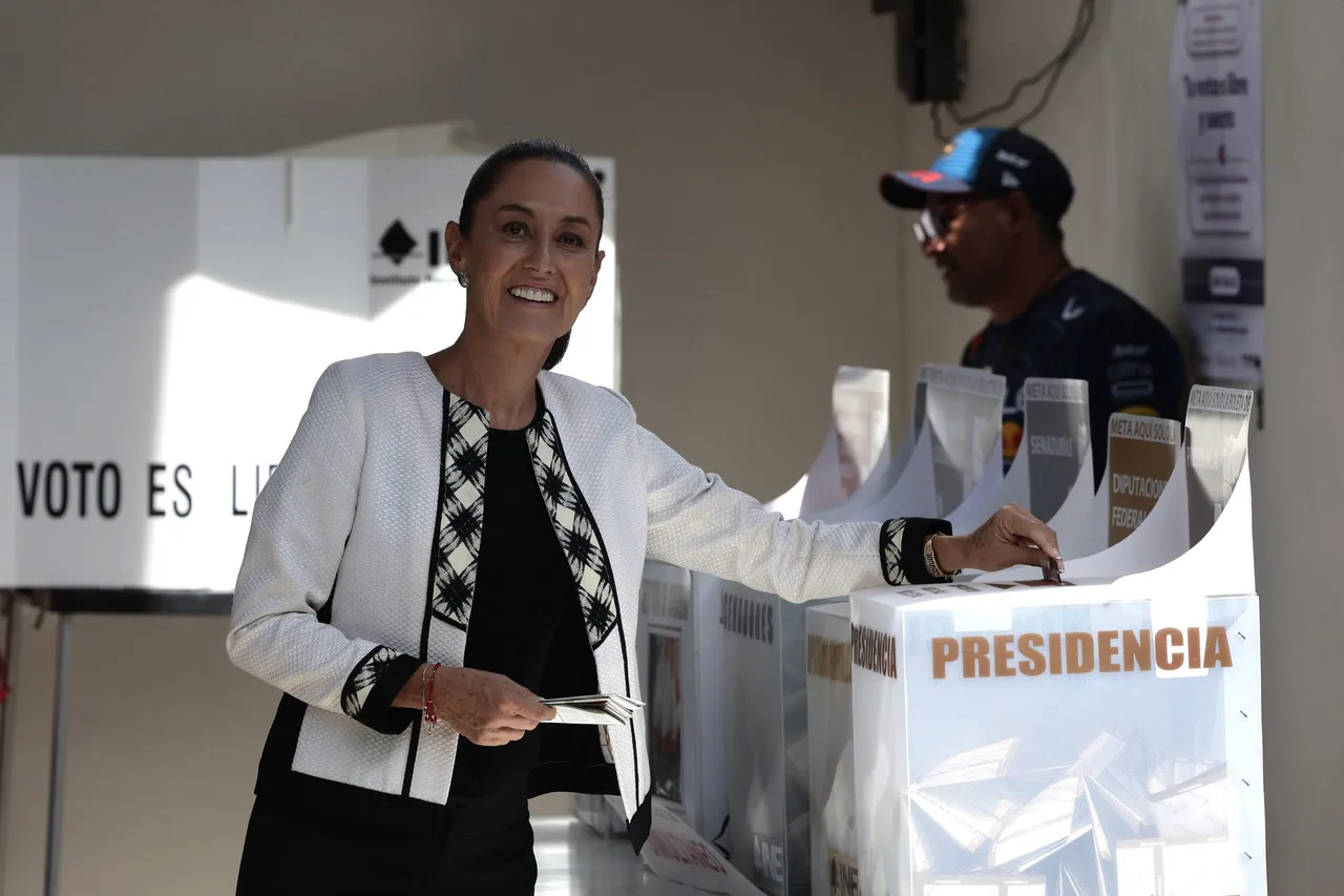 Sheinbaum dice tras votar que los mexicanos &#8220;no deberían tener miedo&#8221; durante la elección