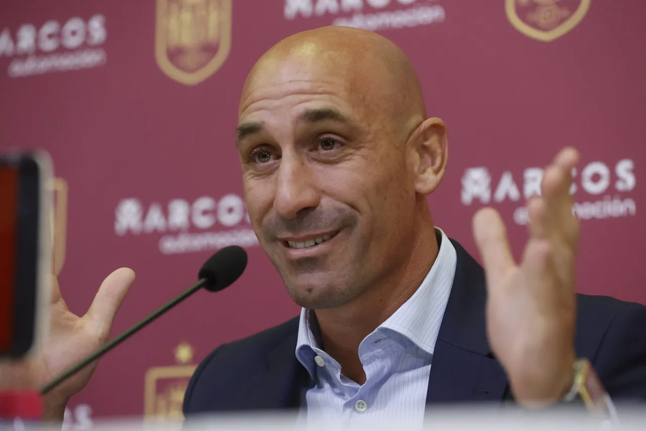 Luis Rubiales renuncia a su cargo de presidente de la RFEF