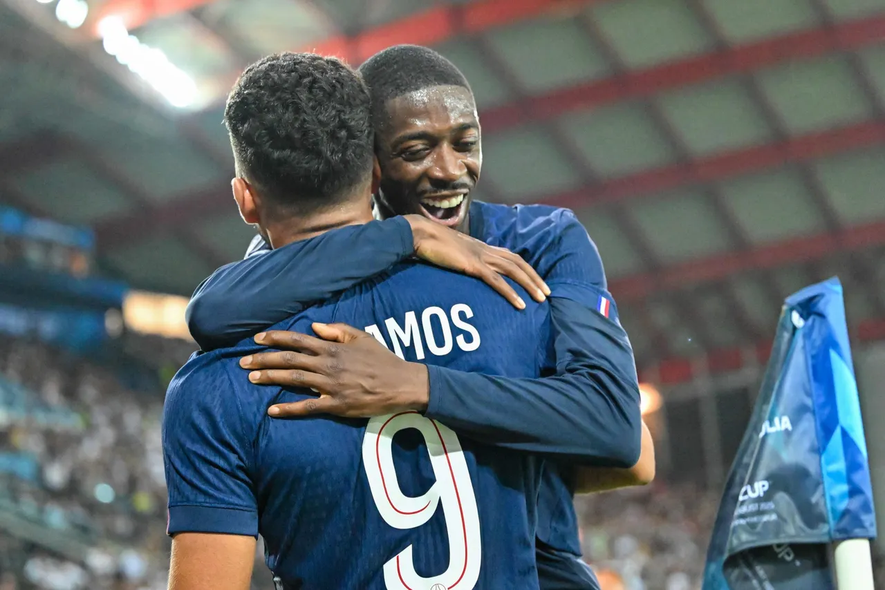 El club PSG fue seleccionado como el mejor del año en la ceremonia del Balón de Oro