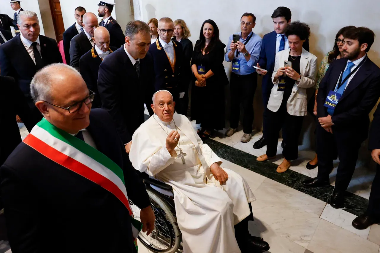 PAPA FRANCISCO VV