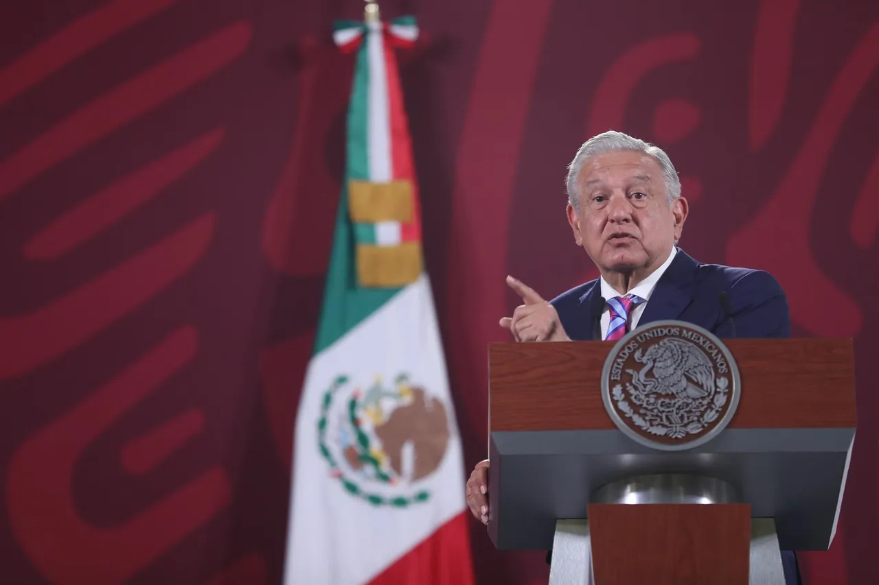 AMLO567