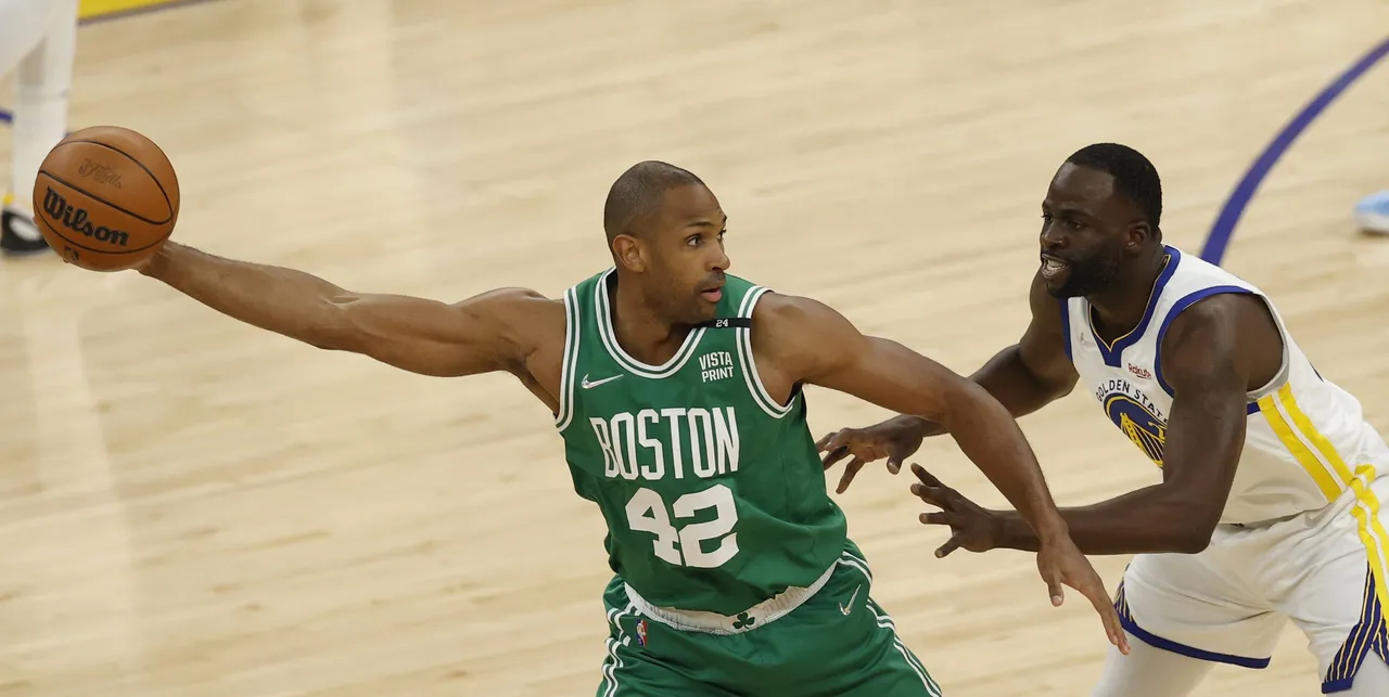 Boston Celtics at Golden State Warriors