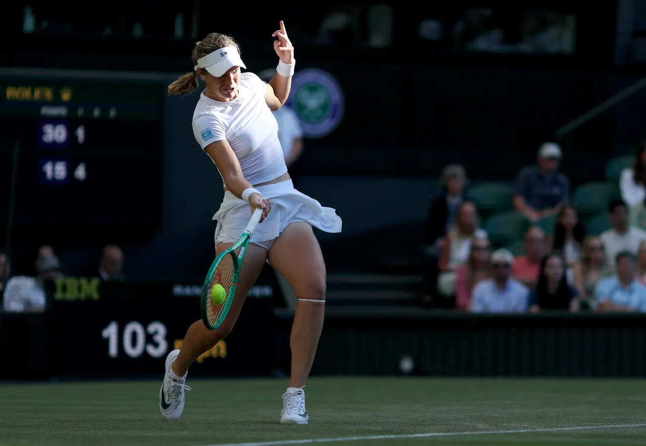 Wimbledon Grand Slam tennis tournament &#8211; Day 4