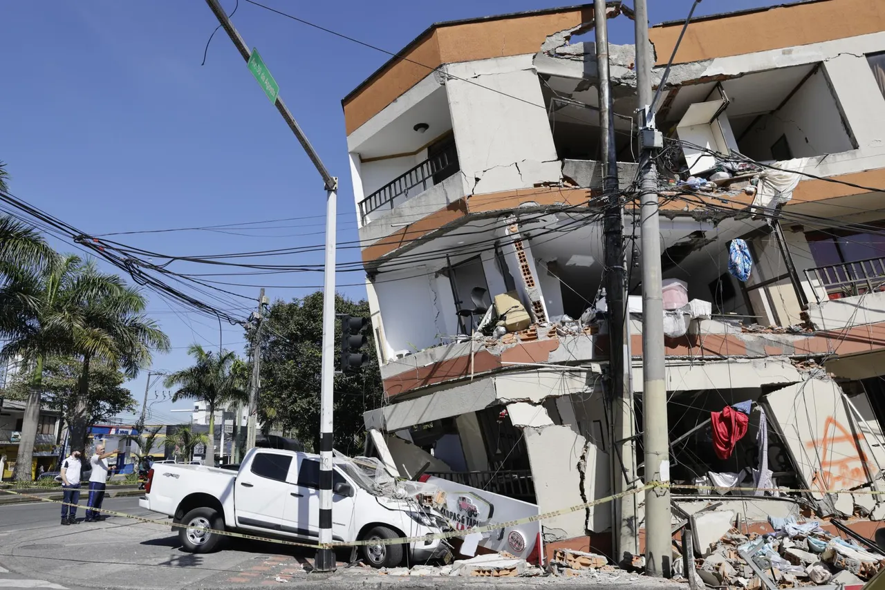 Sube a 169 el número de muertos y a 668 el de heridos por el terremoto en Colombia