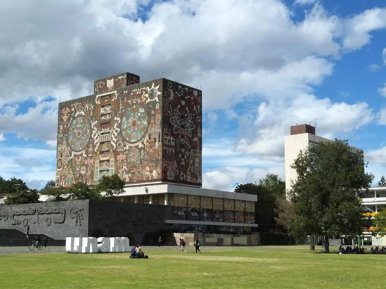 UNAM DFG