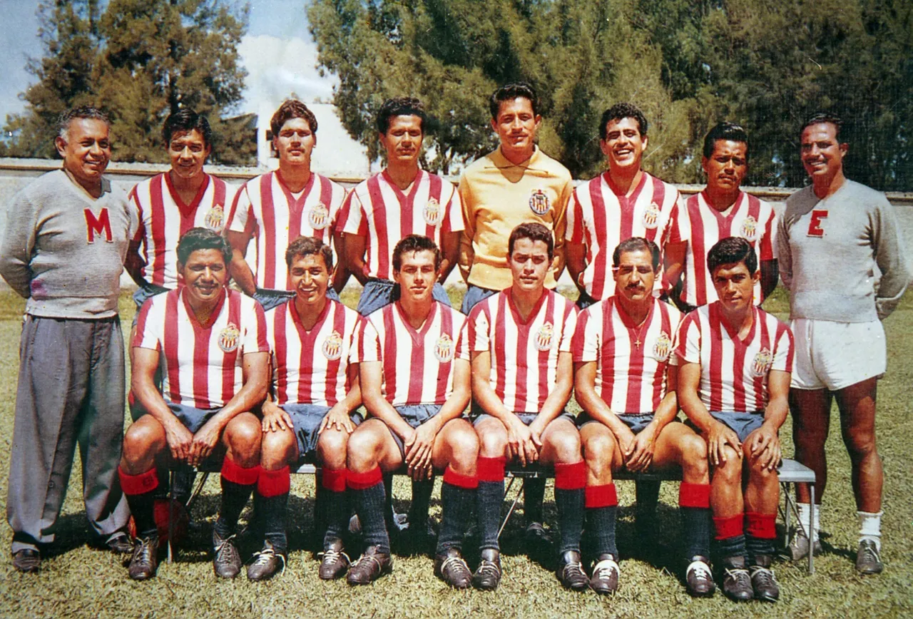 10050413DI_CHI_CHIVAS