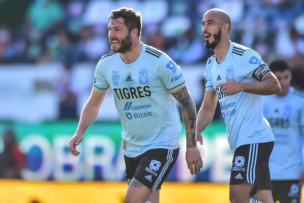 Liga BBVA MX Clausura Grita Mexico C22 2022 Leon vs Tigres UANL