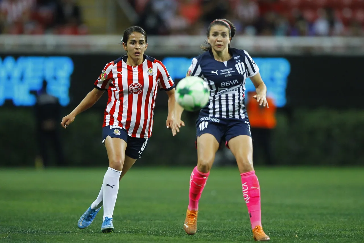 Campeon de Campeones Liga BBVA MX Femenil 2021-2022 Guadalajara 1-1 Monterrey IDA