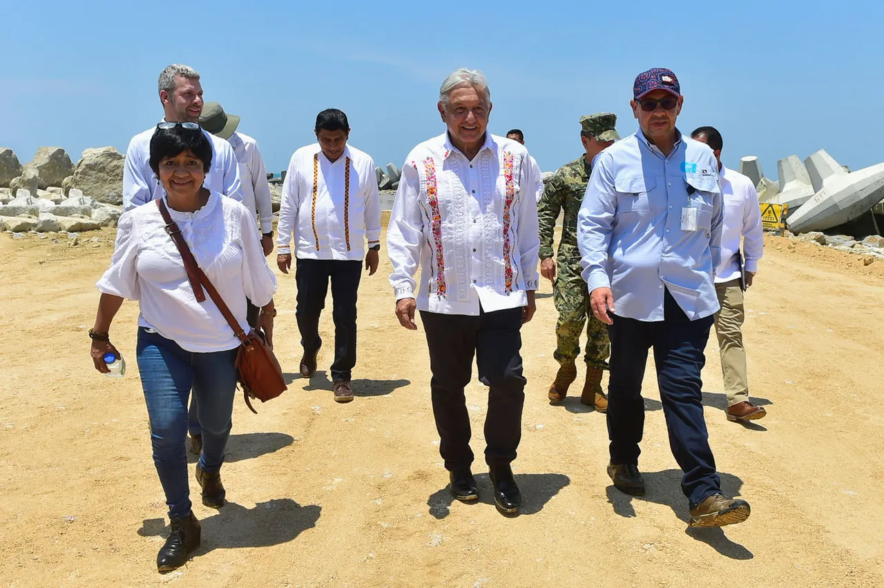 2023-05-28-Presidente-AMLO-Salina-Cruz-Oaxaca-2