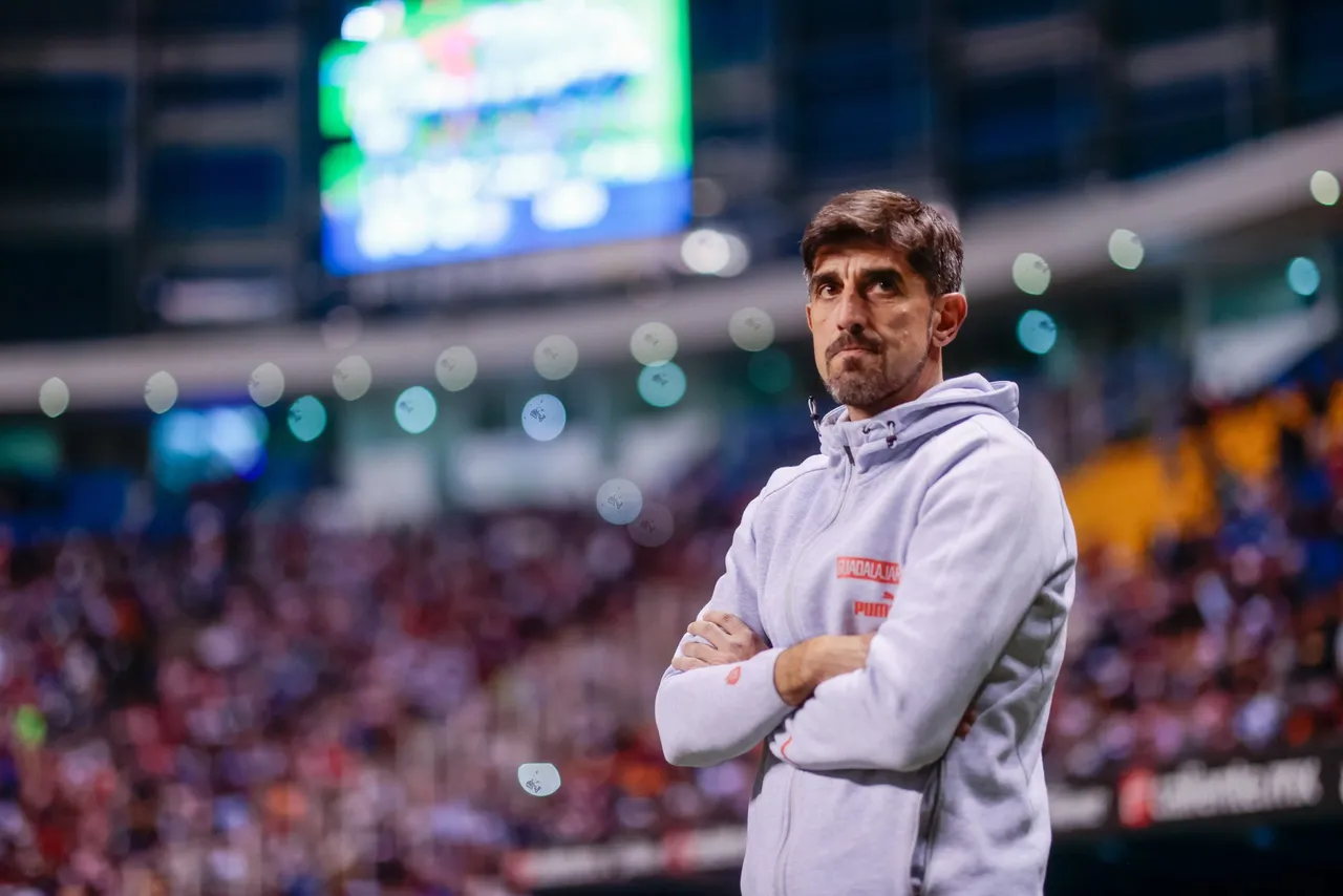 La Federación Serbia de Fútbol informó de que este jueves Veljko Paunovic, extécnico del Oviedo, firmó un contrato como seleccionador nacional hasta 2030