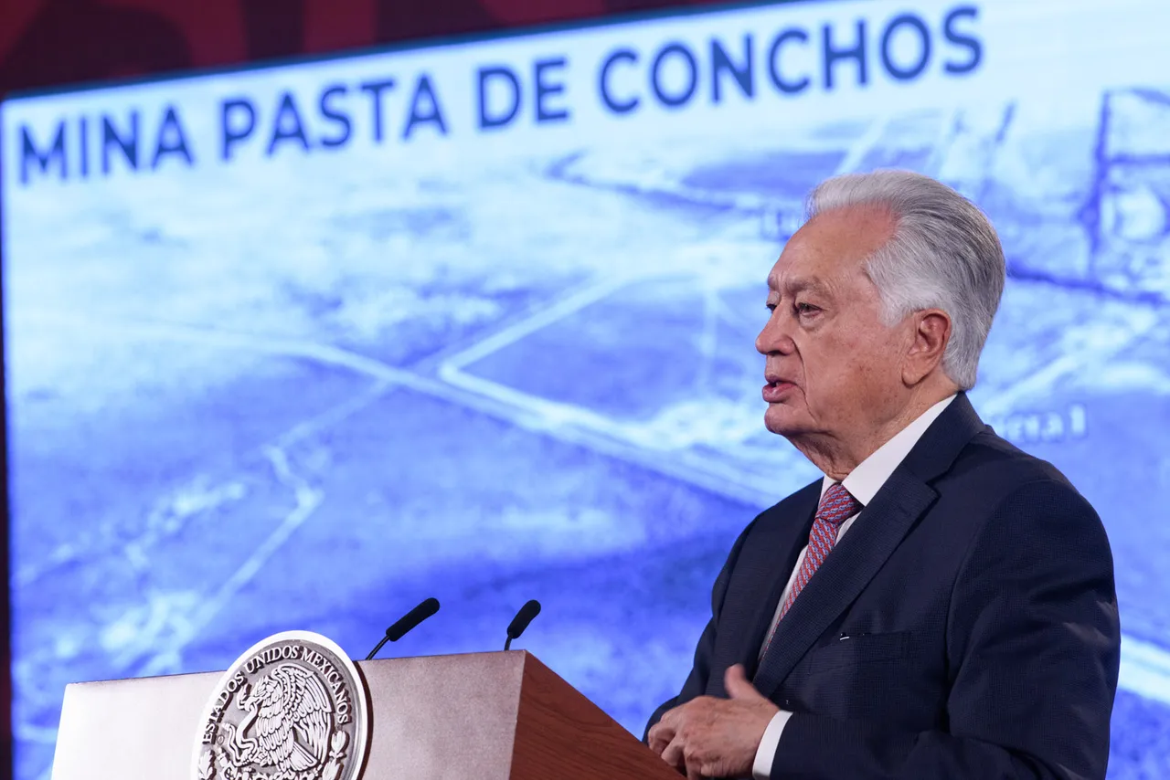 2024-04-18-Conferencia-de-prensa-matutina-Palacio-Nacional-Foto-02