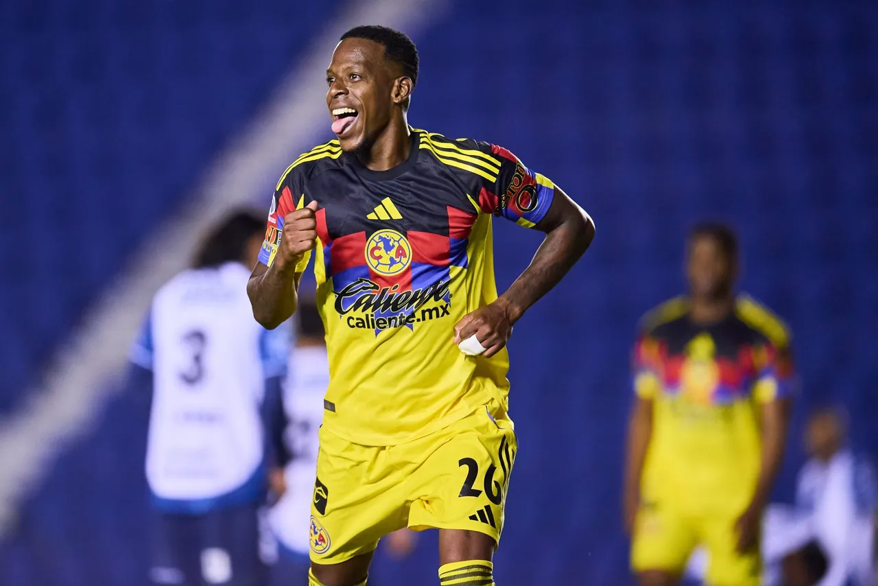 Igor Lichnovsky y el francés Allan Saint-Maximin anotaron este sábado un gol cada uno para darle al América
