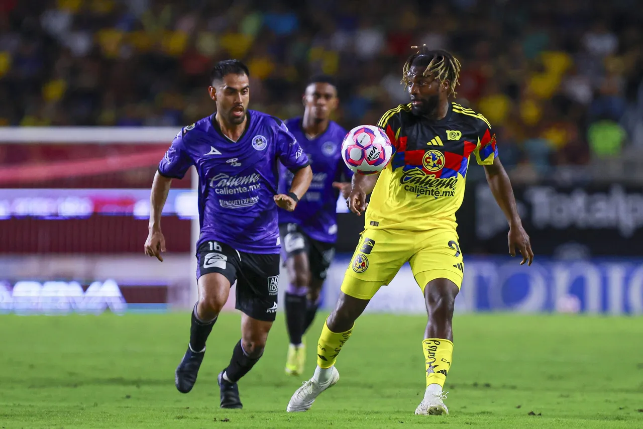 América rescató el 2-2 en su visita al Mazatlán FC en la decimoquinta jornada del Apertura.