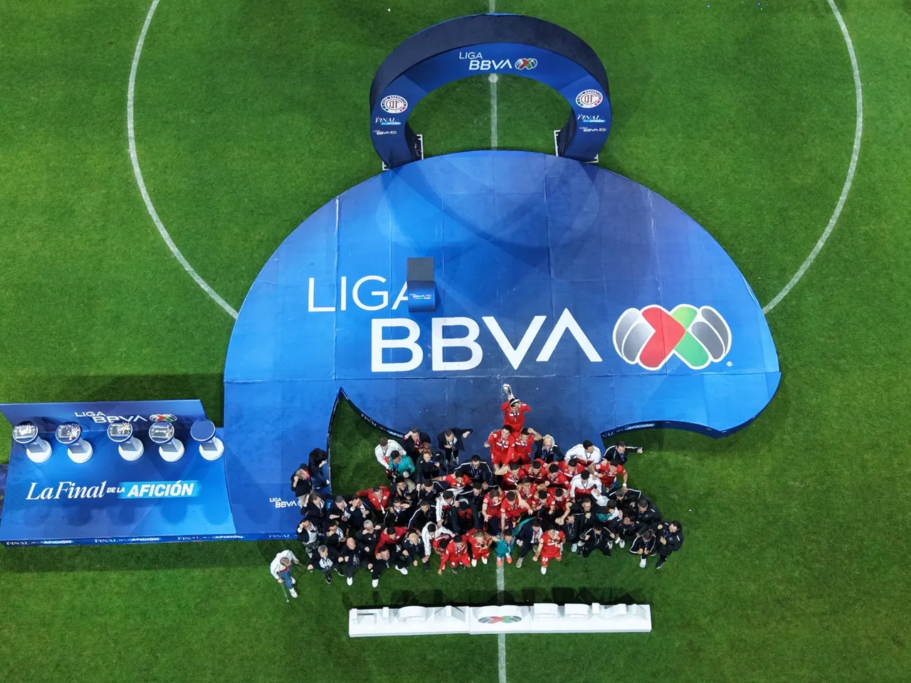 El Clausura 2026 de la Liga MX ya tiene calendario definido y todo está listo para un semestre que promete emociones fuertes. Entre la fase regular