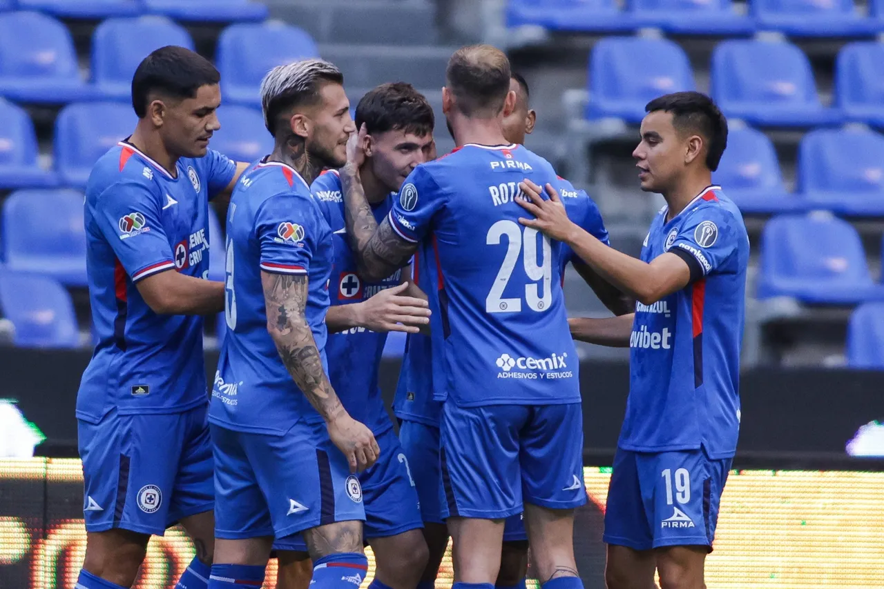 El Cruz Azul, del entrenador argentino Nicolás Larcamón, alcanzó este miércoles su primer triunfo en el torneo Clausura 2026 al imponerse por 2-0 al Atlas