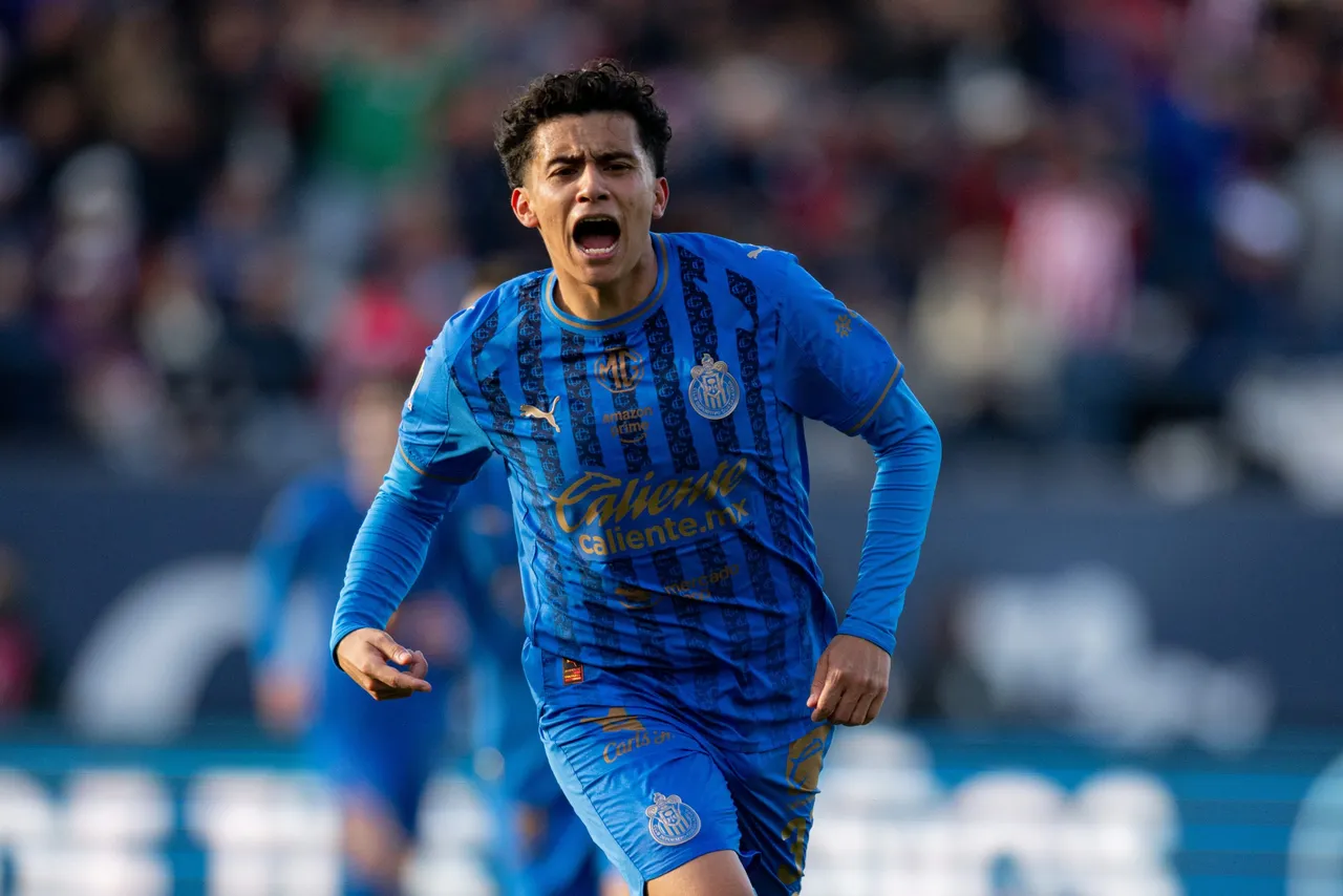 Las Chivas de Guadalajara derrotó este sábado por 2-3 a San Luis y se afianzó como líder del torneo Clausura 2026 en la cuarta jornada.