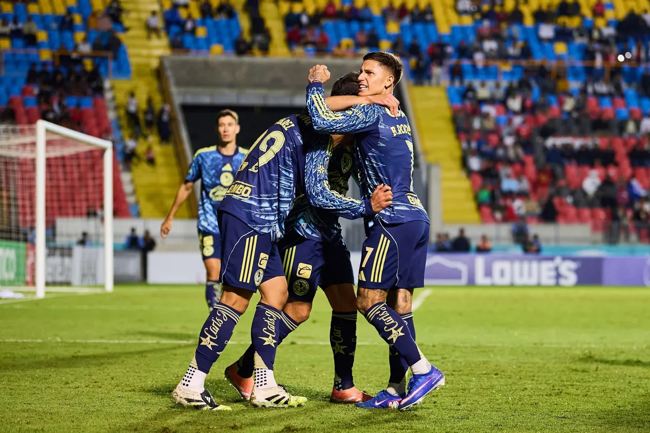 El América se impuso este martes por 1-2 al Olimpia hondureño en el partido de ida de la primera ronda de la Copa de Campeones