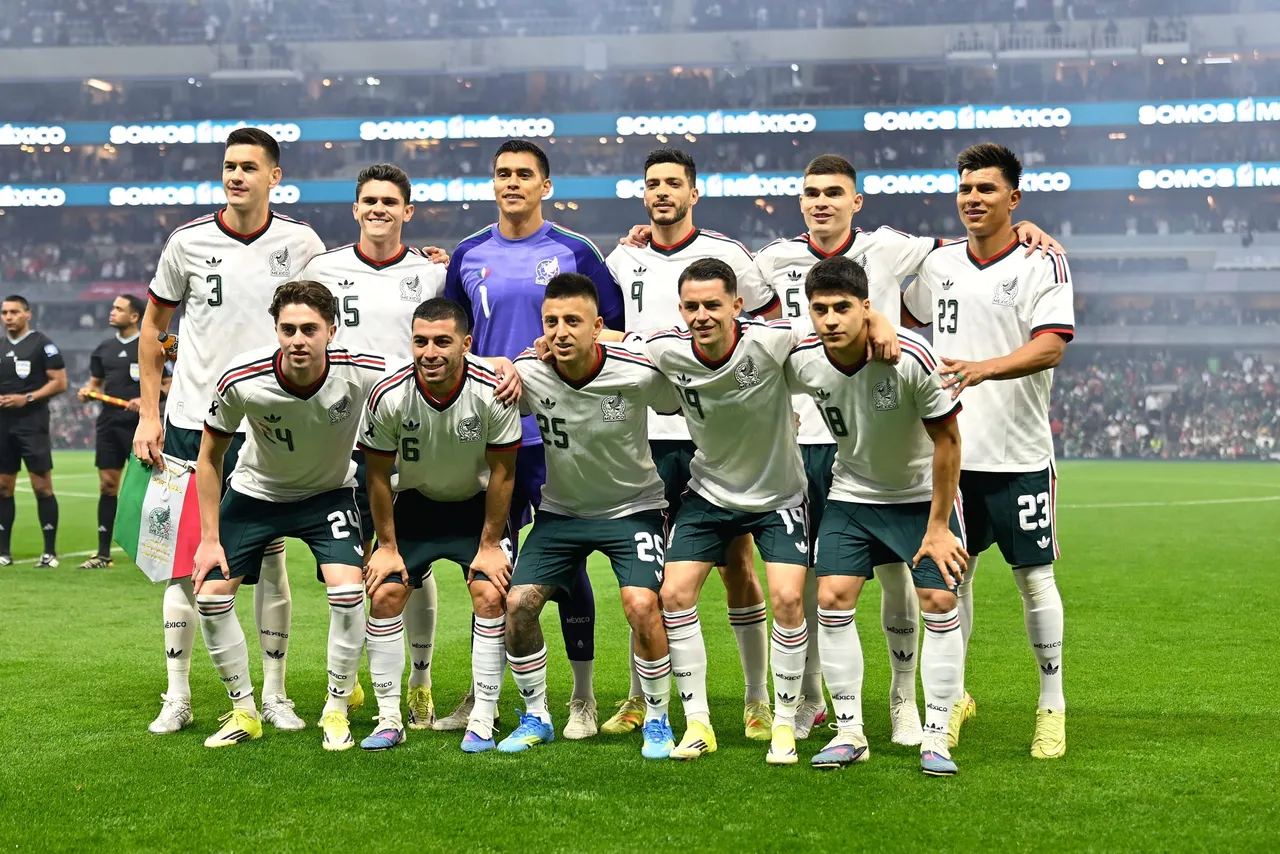 Después de haber sobrevivido el pasado sábado al empatar con un Portugal que la dominó, la selección mexicana enfrentará mañana a Bélgica en un duro partido