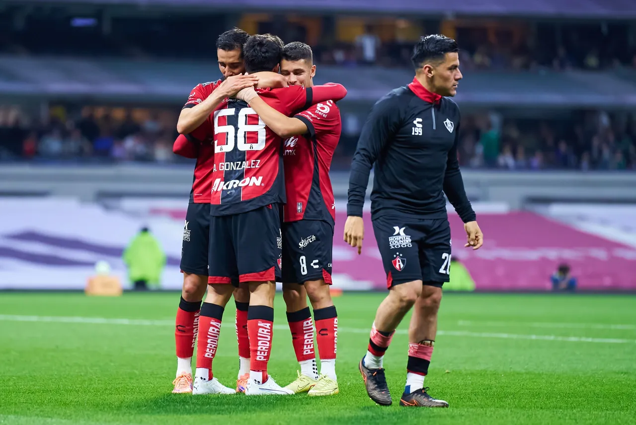 El Atlas derrotó este sábado por 0-1 al América, con protagonismo del guardameta colombiano Camilo Vargas, para clasificarse a los cuartos de finales del torneo
