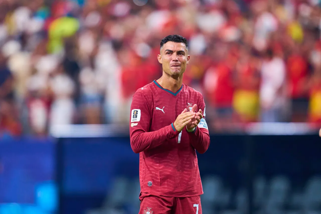 7.330 días después de jugar sus primeros minutos en un Mundial, Cristiano Ronaldo ha echado el cierre. Derrotado, él y la selección portuguesa