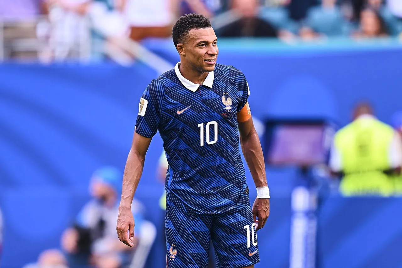 Un doblete del francés Kylian Mbappé en los minutos 48 y 66 lo convirtió en el máximo goleador provisional del Mundial 2026