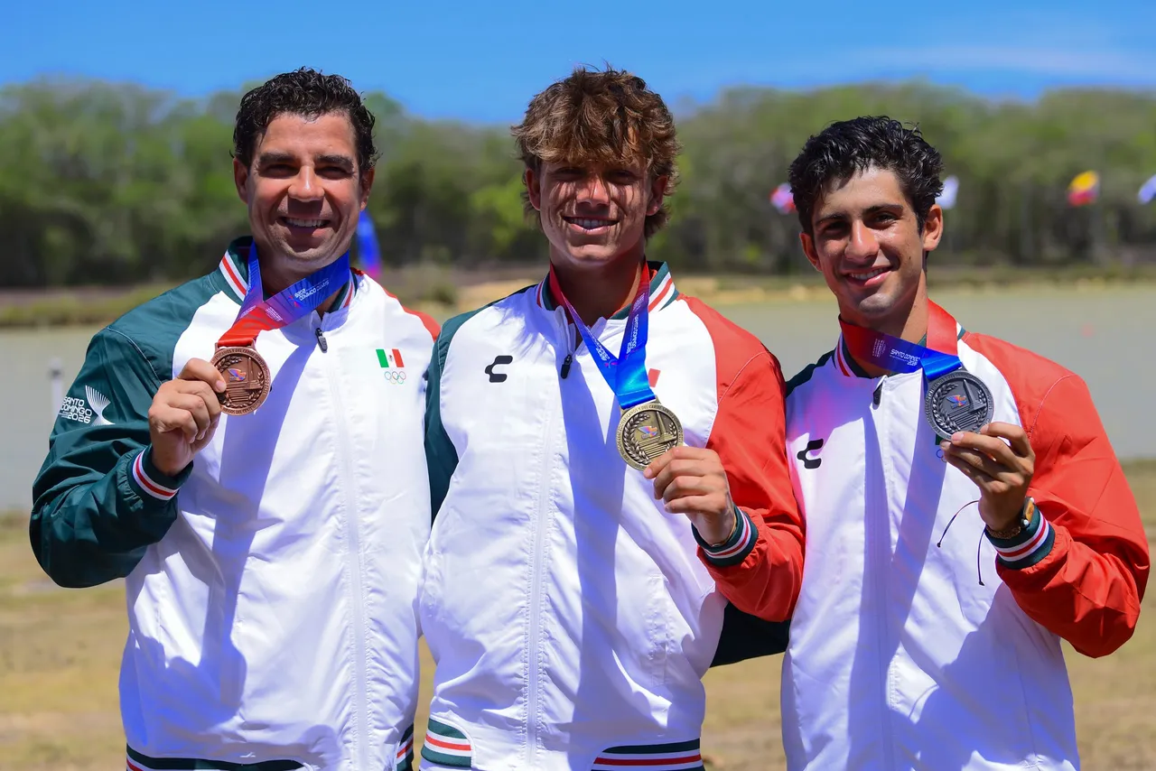 La delegación nacional protagonizó el 1-2 en la prueba de tricks varonil, donde los hermanos morelenses Patricio Font y Pablo Font dominaron la competencia.