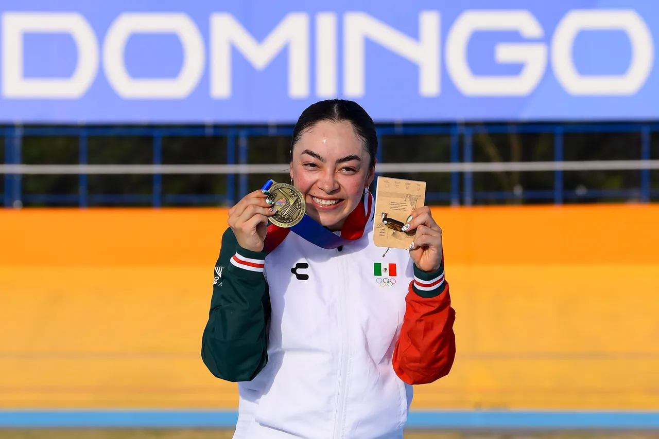 La ciclista mexicana Yareli Acevedo se proclamó campeona del omnium femenil en el ciclismo de pista de los Juegos Centroamericanos y del Caribe Santo Domingo 2026