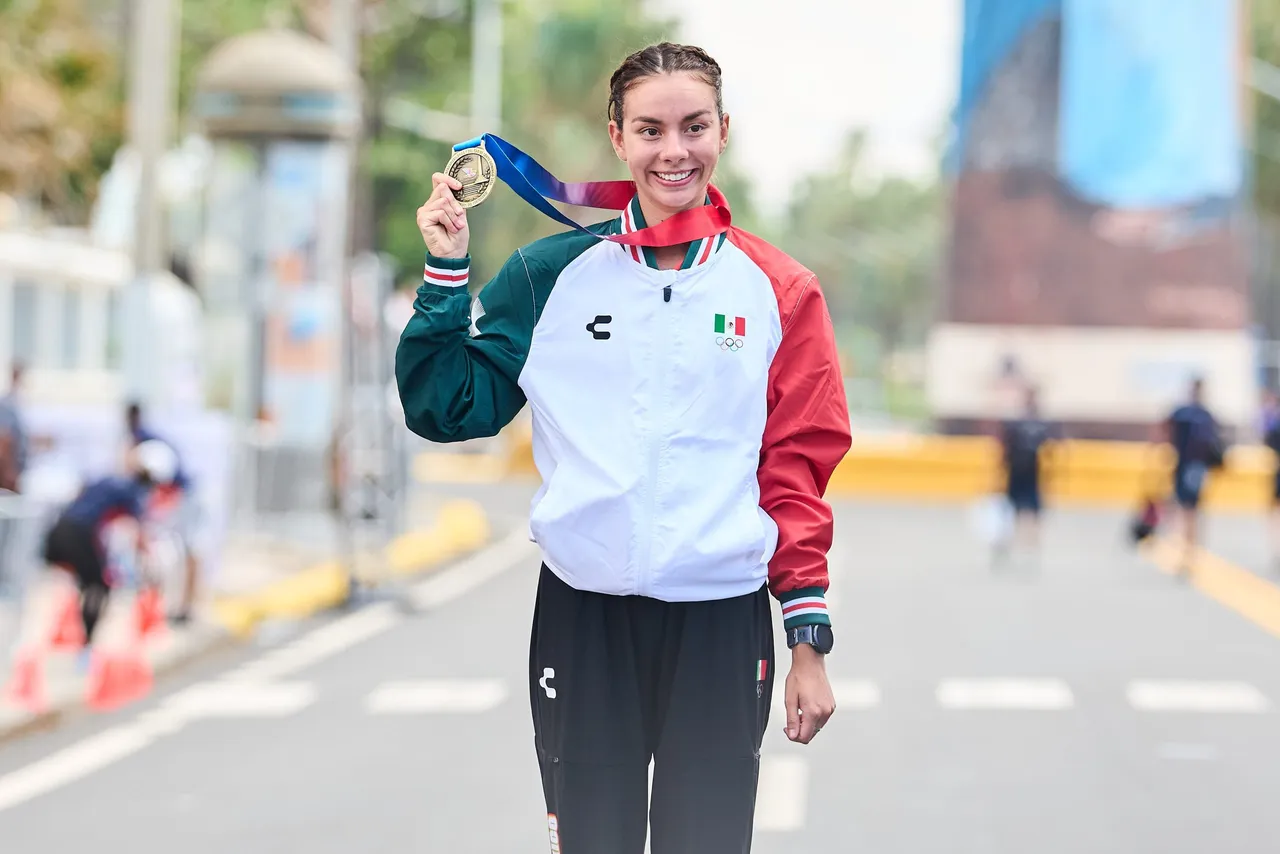 La marcha mexicana volvió a subir a lo más alto del podio en los Juegos Centroamericanos y del Caribe Santo Domingo 2026, luego de que Alegna González y Ricardo Ortiz