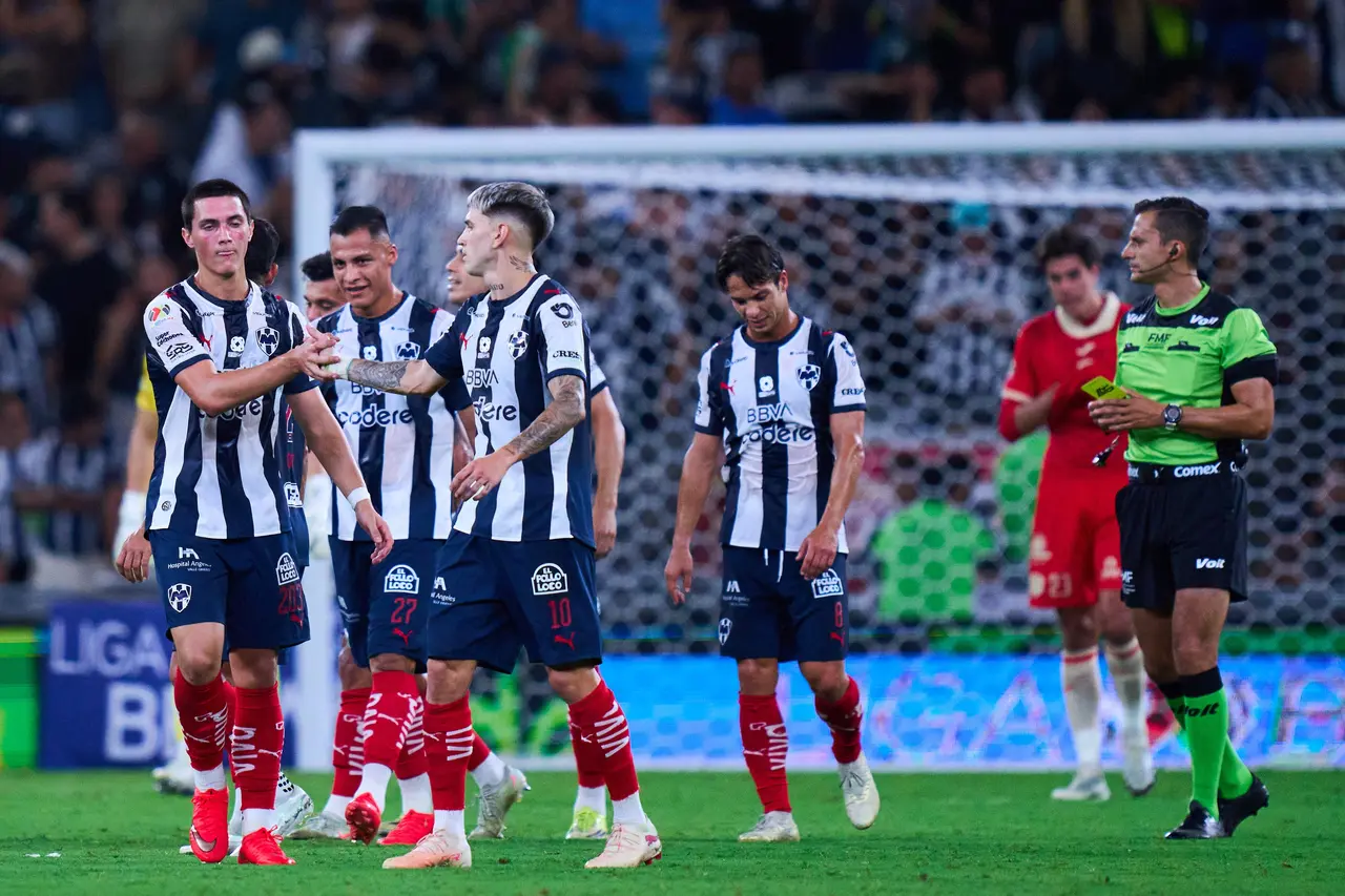 Monterrey aplastó 6-1 a Juárez en la Jornada 4 del Apertura 2026 y se colocó como líder del torneo con nueve puntos. Diego Rossi fue la figura al marcar un gol y aportar dos asistencias