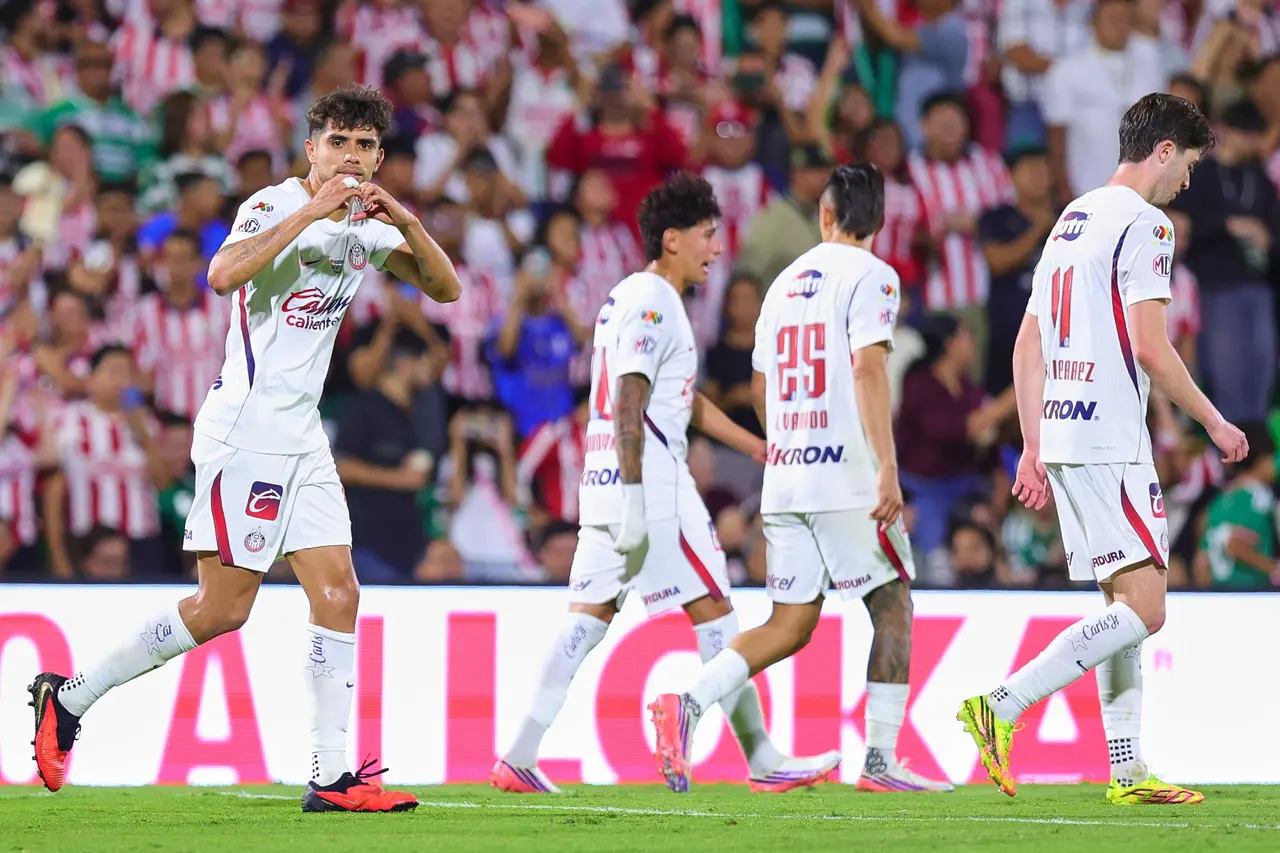 Ricardo Marín marcó de penal al minuto 74 el único gol del encuentro, con el que Guadalajara consiguió su segundo triunfo del torneo.
