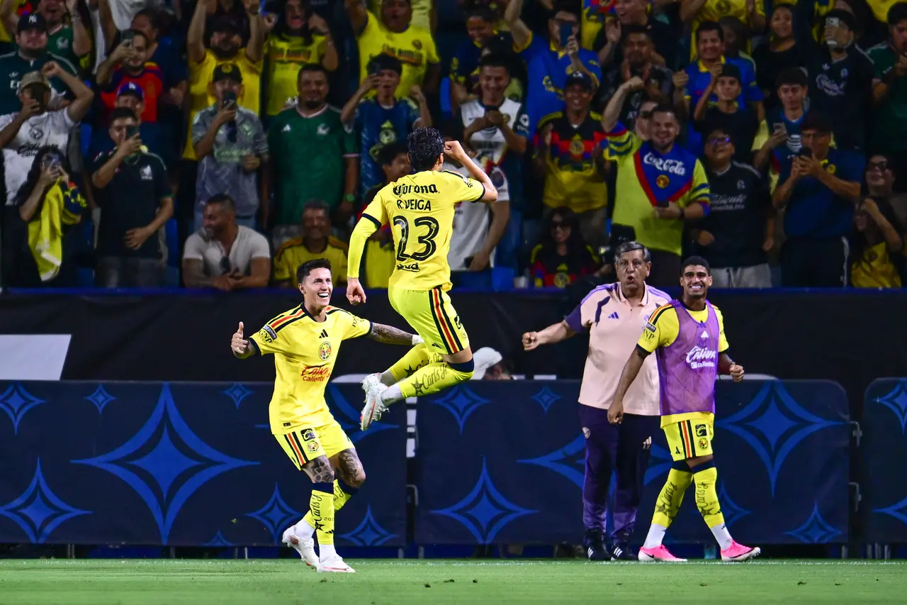 Raphael Veiga y Brian Rodríguez marcaron los goles, mientras Rodolfo Cota fue determinante con varias atajadas, incluido un penalti.