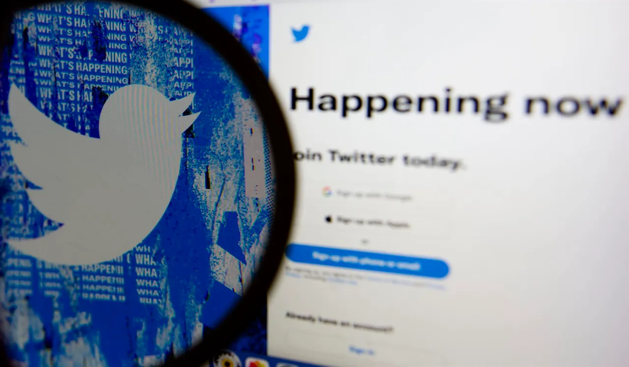 twitter 52