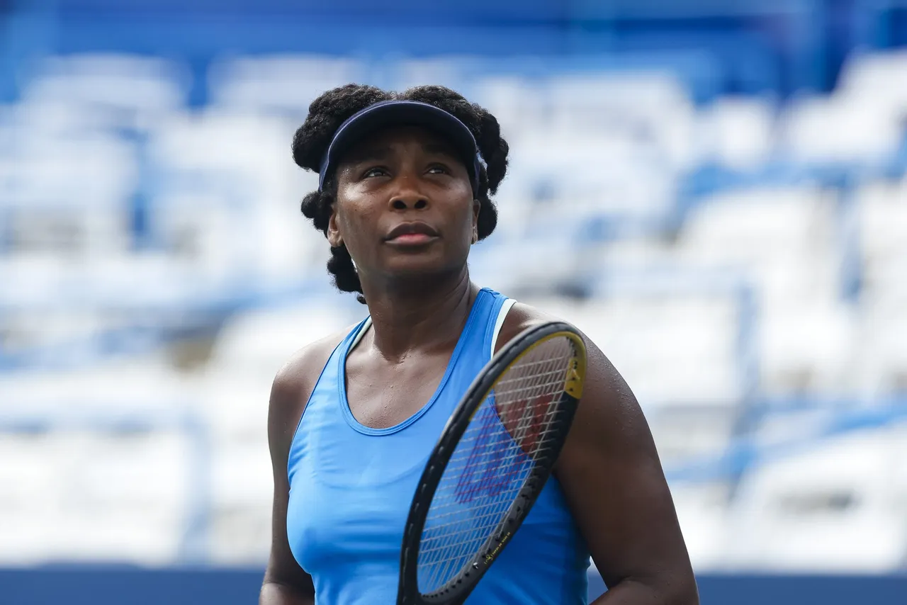 Venus Williams debuta con victoria en el dobles de Washington tras 16 meses de inactividad