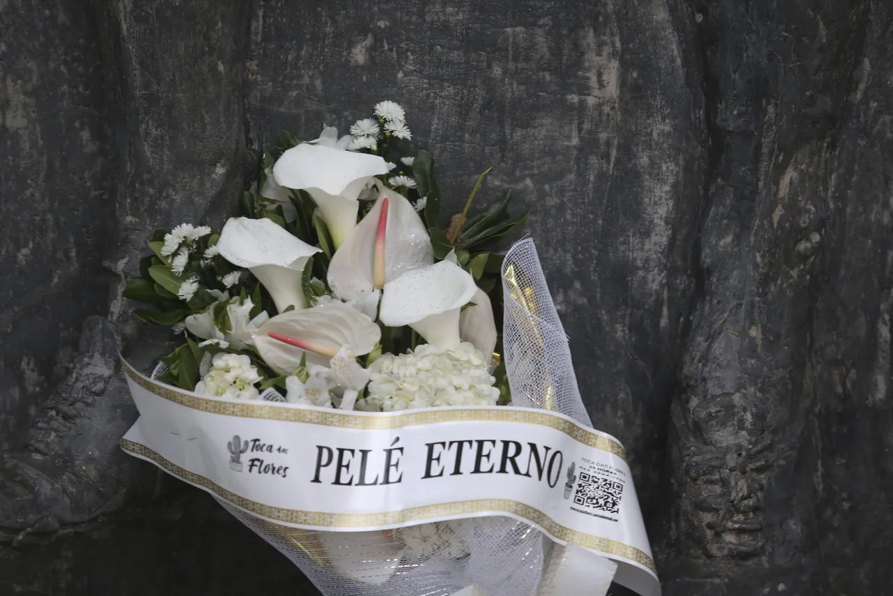 Pelé conmociona el mundo con su partida y el fútbol declara al rey &#8220;eterno&#8221;