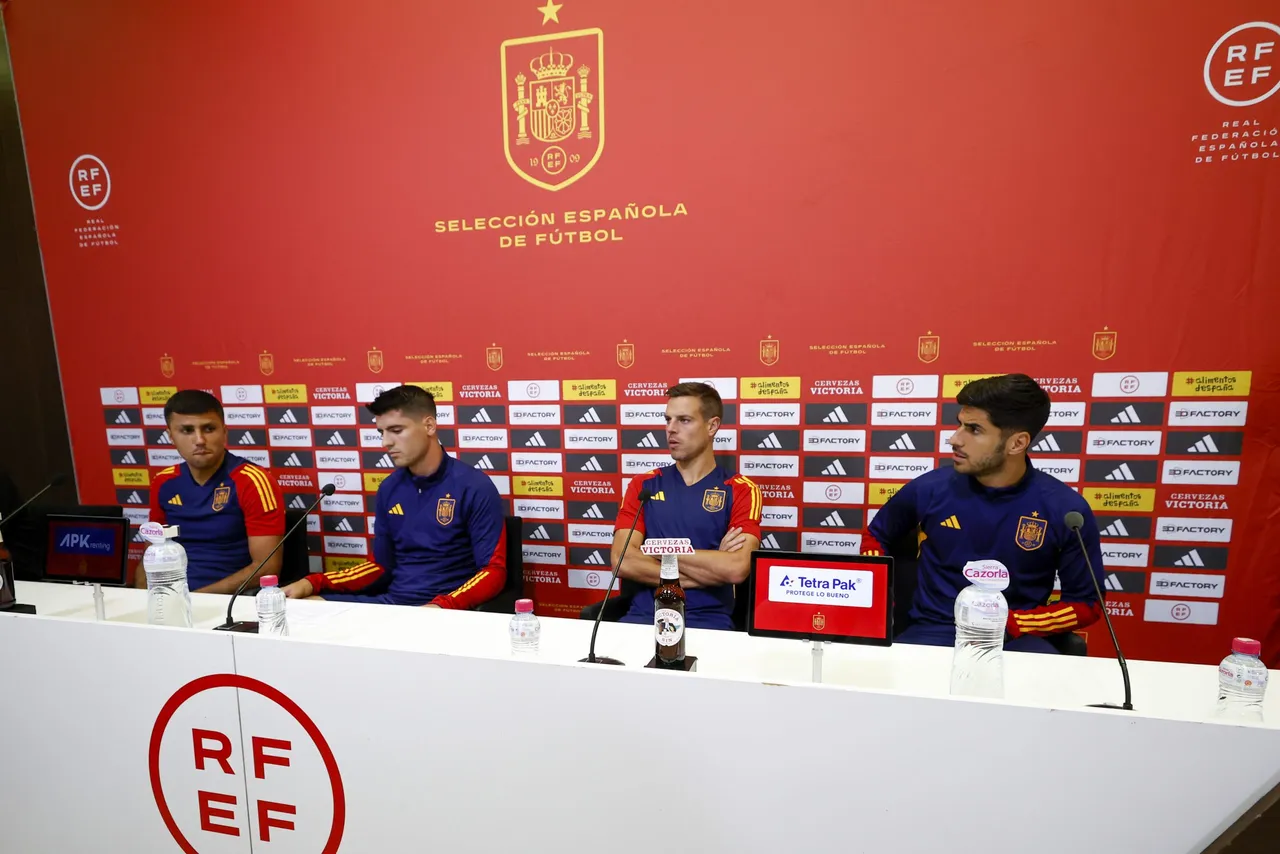 De la Fuente recibe el respaldo de sus jugadores