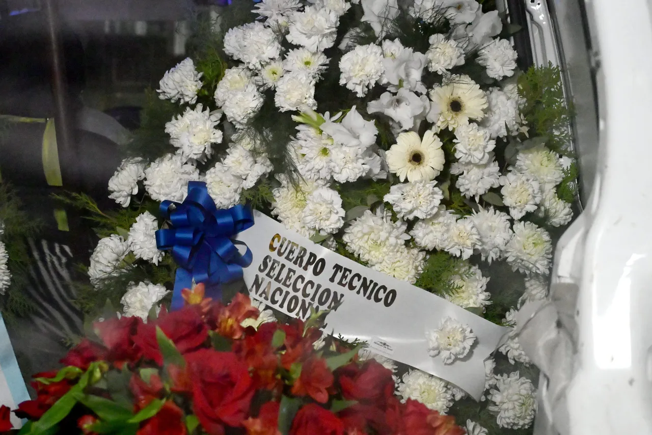 Lionel Messi y su familia despidieron este domingo por la mañana a su padre Jorge Messi, fallecido a los 68 años
