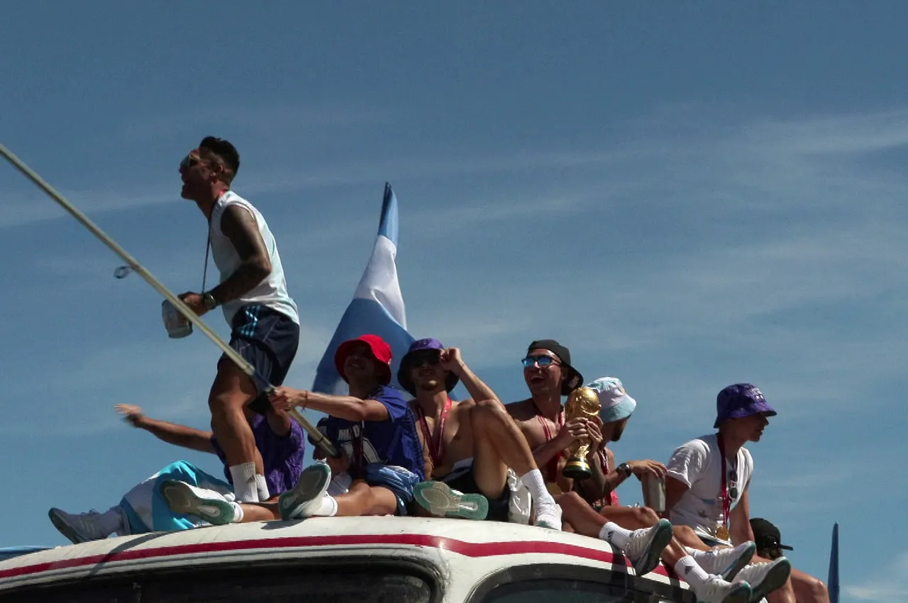 Caravana de la selección argentina por victoria en Qatar 2022