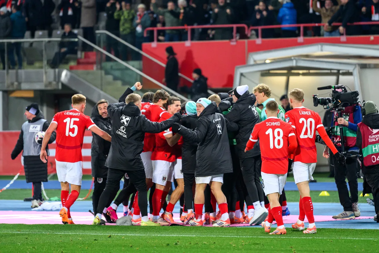 The Team of Austria celebrate a goal during the FIFA World Cup 26 UEFA qualifier between Austria