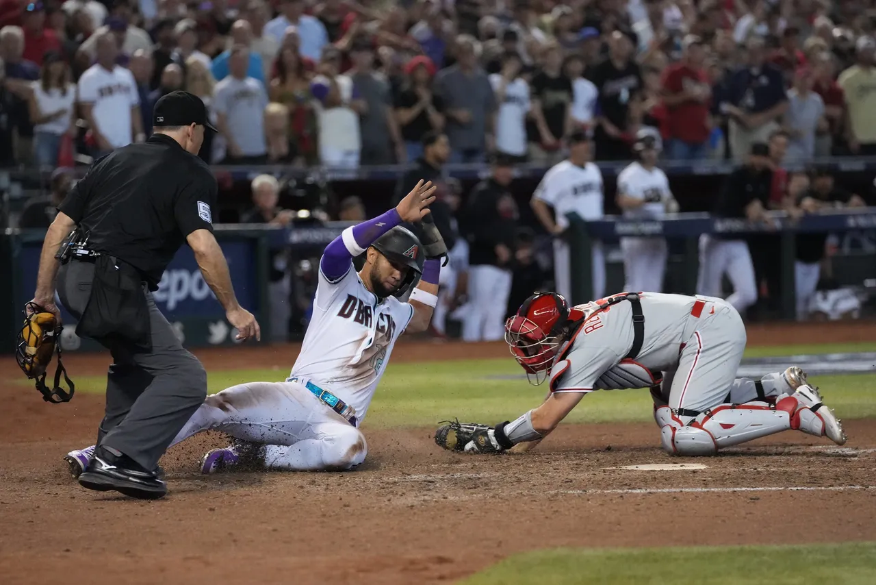 MLB Playoffs &#8211; Philadelphia Phillies at Arizona Diamondbacks