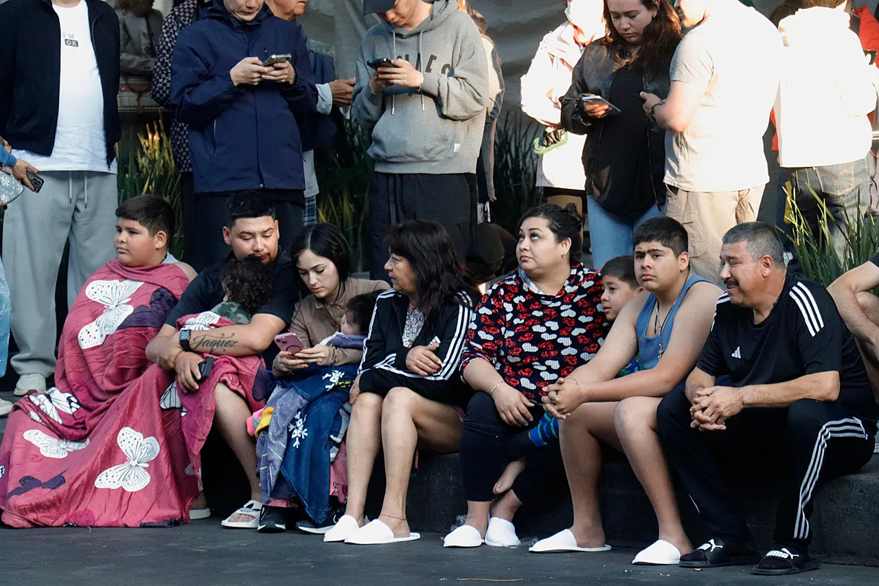 Un fuerte sismo de magnitud 6,5 sacude el centro en México
