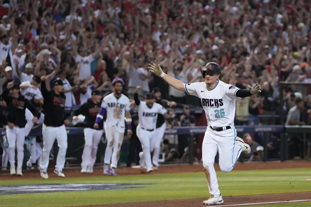 MLB Playoffs &#8211; Philadelphia Phillies at Arizona Diamondbacks