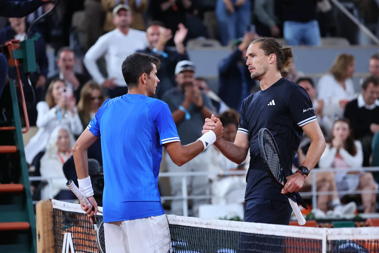 El alemán Alexander Zverev fue una montaña demasiado alta para el español Rafael Jódar, que a sus 19 años tocó techo en los cuartos de final de Roland Garros, en los que no pudo con el número 3