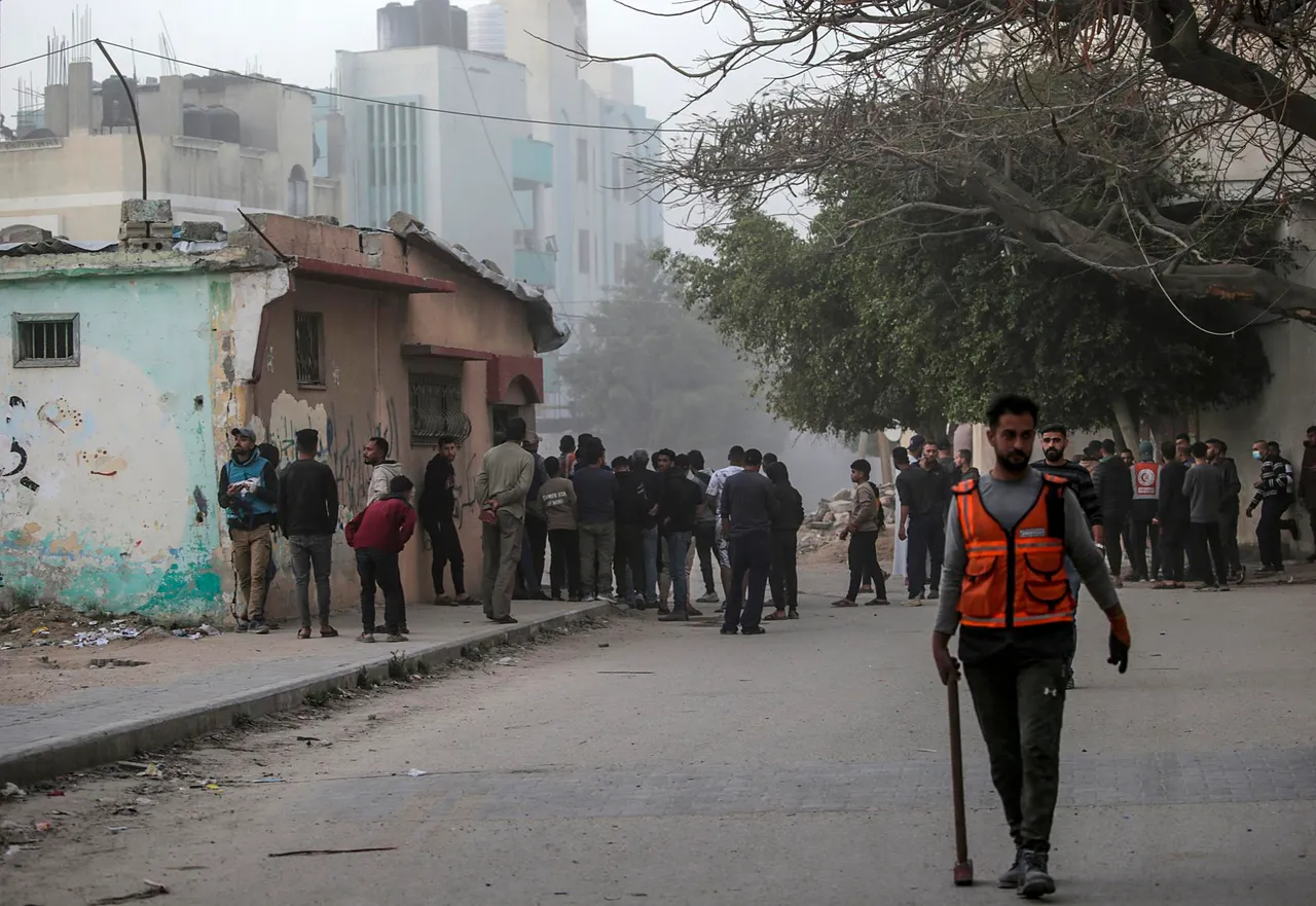 Dozens killed in Israeli airstrike on Dar Al-Arqam School in Gaza