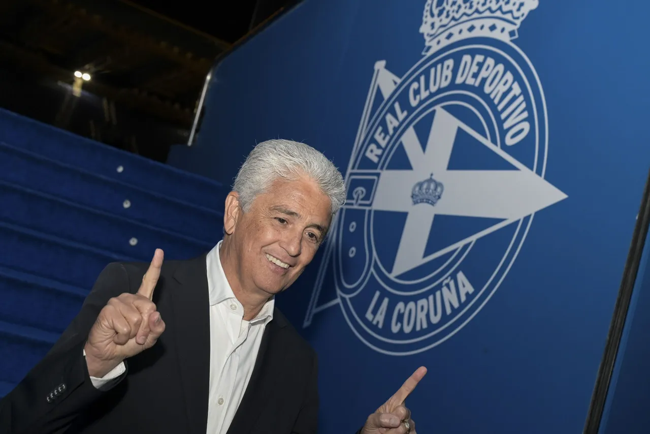 BEBETO PRESENTA LIBRO