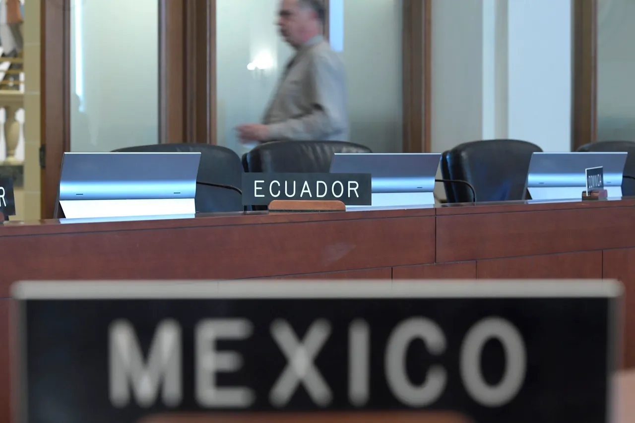 Ecuador se defiende ante la OEA y acusa a México de promover la impunidad de Glas
