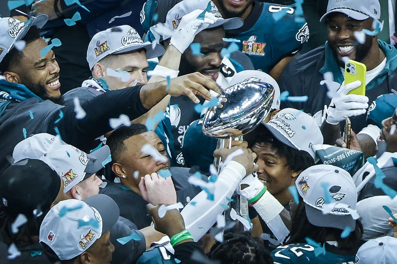 Super Bowl entre los Kansas City Chiefs vs Philadelphia Eagles