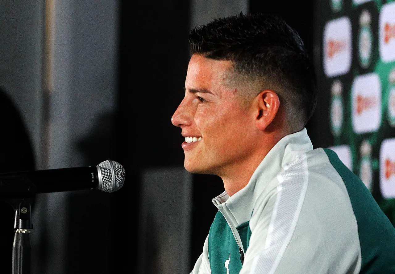James Rodríguez dice en el León le han pedido cumplir el mismo rol que tiene en Colombia