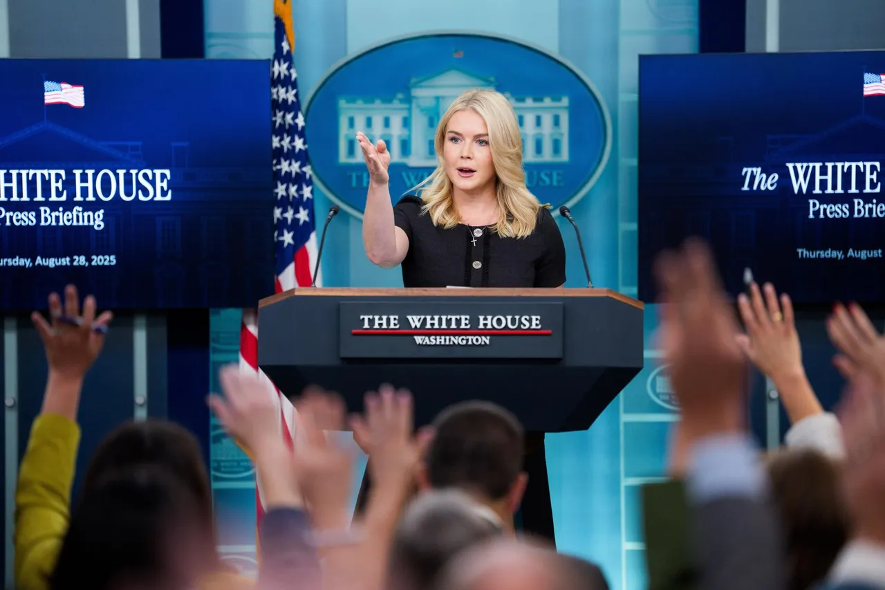 Karoline Leavitt holds White House press briefing